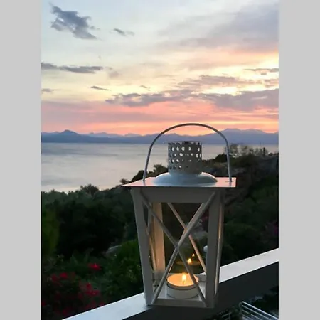 דירה Sea View לוטראקי