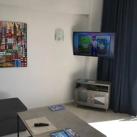 Sea View 루트라키